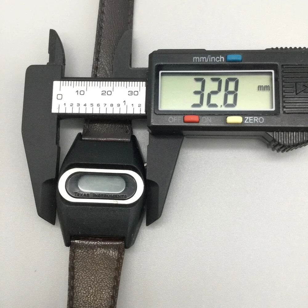 Vintage Texas Instruments Series 550 Mens Watch 33mm LCD NOT RUNNING FOR PARTS